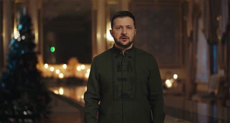 Владимир Зеленский поздравил украинцев с Рождеством: видео