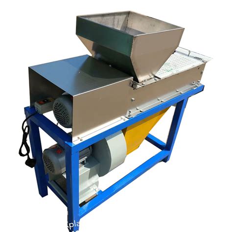 Kg H Groundnut Nut Dry Type Peeling Machine For The Peanut Peeler