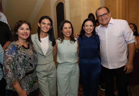 Ao Lado De Raquel Lyra M Rcia Conrado Garante Mais Duas Creches Para