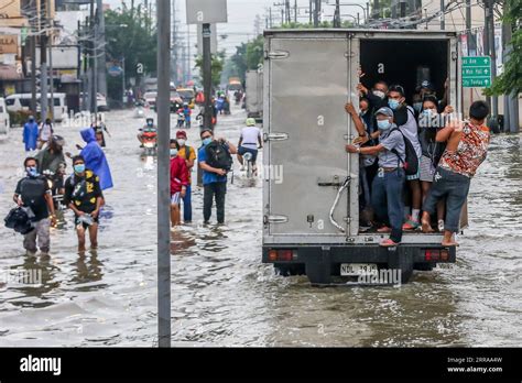 210724 Rizal Province July 24 2021 People Wade Through The