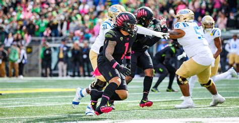 Oregon Linebacker Noah Sewell Declares for 2023 NFL Draft - Sports Illustrated Oregon Ducks News ...