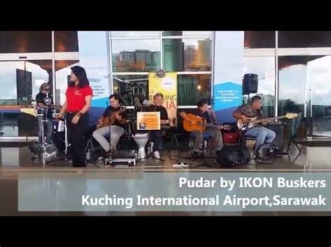 AZLAN RUMADI: PENGHIBUR JALANAN ( BUSKERS ) : BERAMAL SAMBIL BERHIBUR