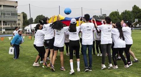 Mil quinientos jóvenes universitarios as participaron en el rally