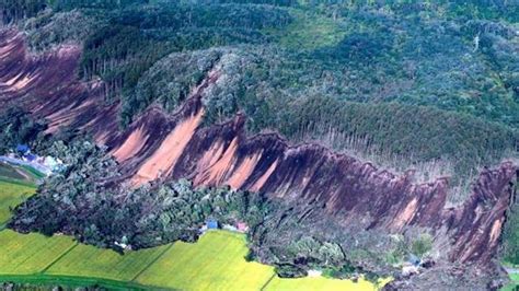 7 Dead After Earthquake Buries Homes Under Landslides In Hokkaido Japan