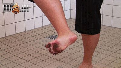 BBW Lady Cathy S Extreme Domination Cleaning Dirty BBW Feet REAL PLAYER