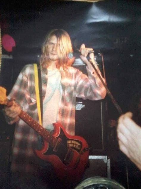 Pin By Wish Kah On Kurdt Kobain Bleach Era Nirvana Kurt Cobain