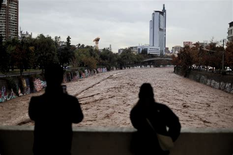 Río Mapocho experto aclara posibilidad de que se desborde