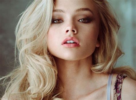 Hot Natalie Alyn Lind Bikini Photos Near Nude Alyn Lind Barnorama