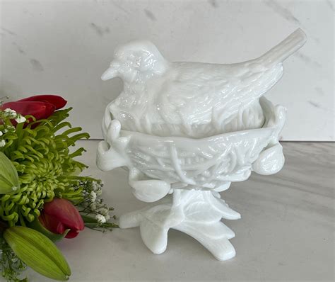 Antique Vintage Westmoreland Glass White Milk Glass Covered Candy Dish Bird Nesting Made In