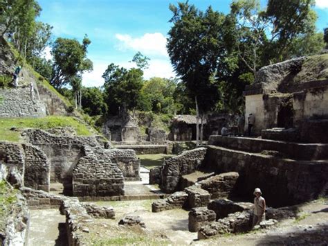 Sitios Arqueol Gicos Para Visitar En Guatemala Viatori