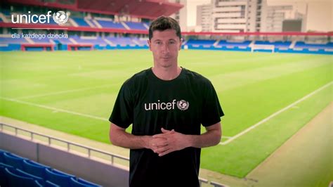 Robert Lewandowski Nigdy Wi Cej Dyskryminacji Spot Unicef Na