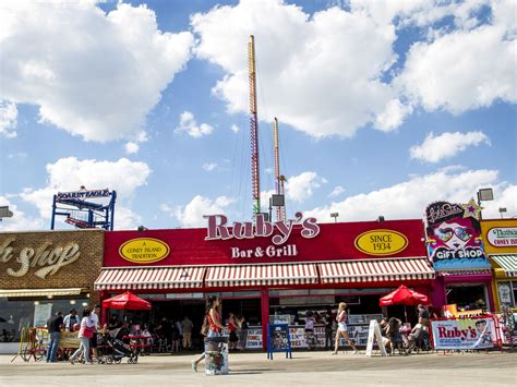 Explore Like A Local Where To Drink On The Beach In New York Eater