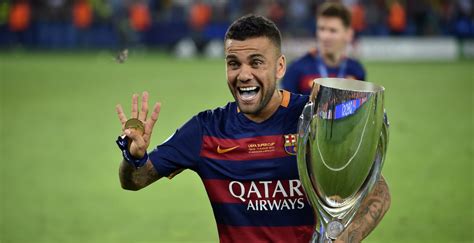 Caso De Dani Alves La Víctima De Agresión Sexual Pide 160 000 De Indemnización Y Prisión Al