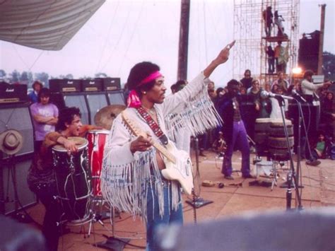 Jimi Hendrix Star Spangled Banner At Woodstock 1969 - Best Banner ...