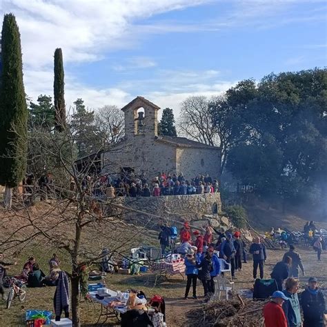 Montserrat on Instagram Seguint la tradició avui Aplec de Sant