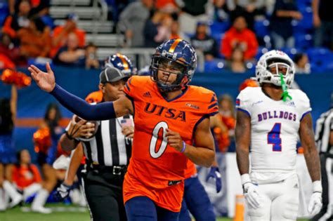 Utsa Quarterback Announces His Return For His Seventh Year