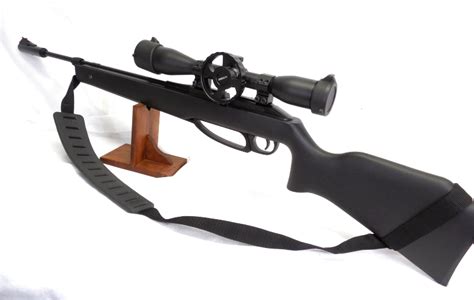 Daisy Model 953 Target Pro Air Rifle With Tactedge 4 X 40 Ilumuminated