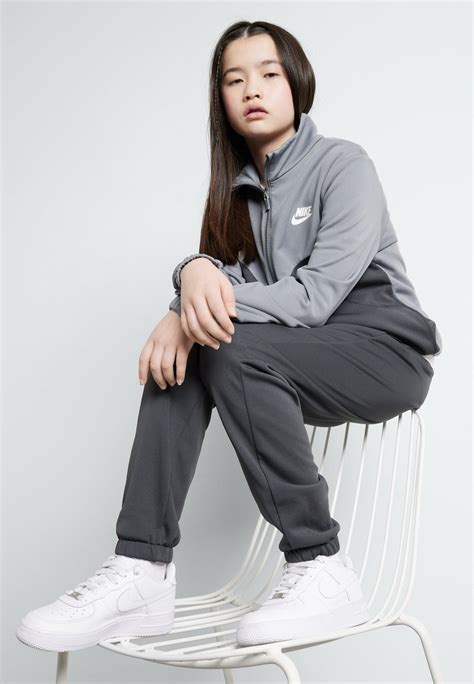 Nike Sportswear Set Unisex Tepláková Súprava Smoke Grey Anthracite