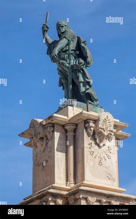 Spain Catalonia Tarragona Roger De Lauria Statue Stock Photo Alamy