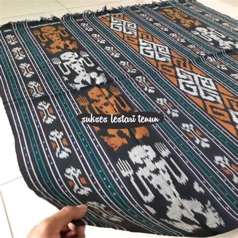 Jual Kain Blanket Motif Toraja Warna Dasar Hitam Motif Hijau Putih