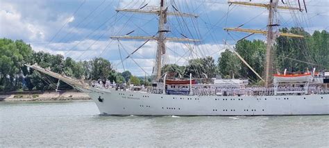 Photos Seine Maritime Le Dar Mlodziezy est arrivé dans le pays de