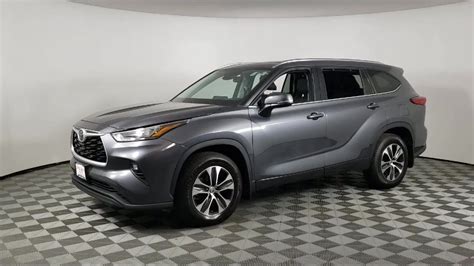 2020 Toyota Highlander XLE Eagan Cottage Grove Mendota Heights Saint