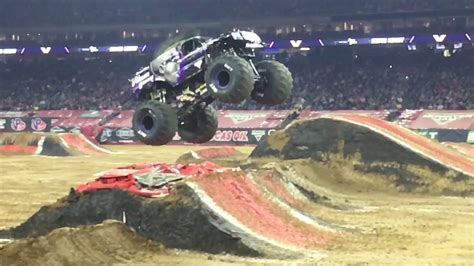 Great Clips Mohawk Warrior Freestyle At Monster Jam In Houston 2020 Youtube