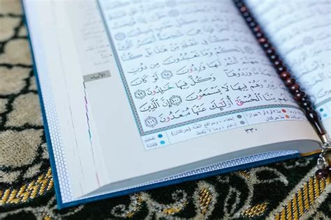 Surat Al Lail Ayat 1 21 Teks Arab Latin Dan Terjemahan Al Lail