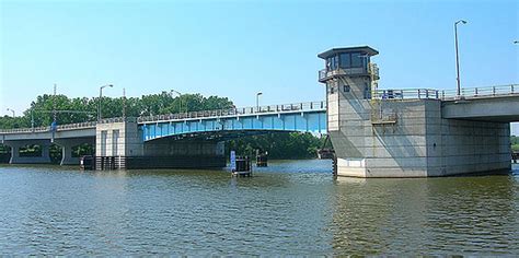 A Tale Of Three Bridges Tolls Have Begun On One Bay City Bridge