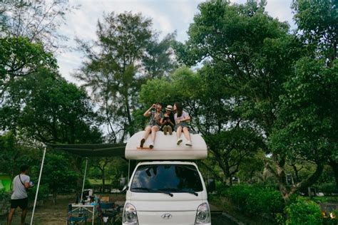 露營車一日遊：第一次露營就上手！跟著鈦美旅行社專屬行程來北海岸露營車旅遊！專人駕車、專人下廚bbq燒烤晚餐實在太幸福 羅賓的攝影漫步