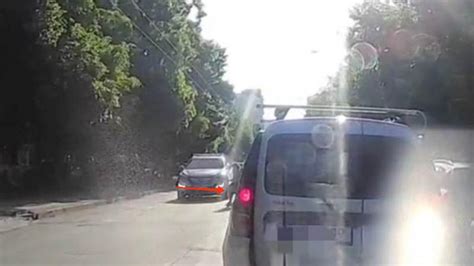 video O fetiță de 10 ani lovită de un Hyundai la Botanica Momentul