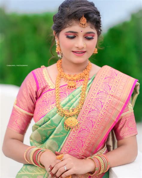 Pradnya Gawali Pradnyagawalimakeupartist • Instagram Photos And