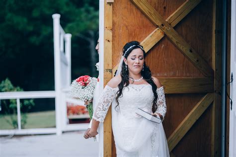 Lucy And Guillermos Ashven Estate Dream Wedding In An Instant