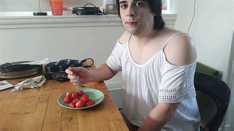 I Cum On Strawberries And Eat Them Xhamster