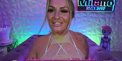 SEXY BIG ASS MILF Tnaflix