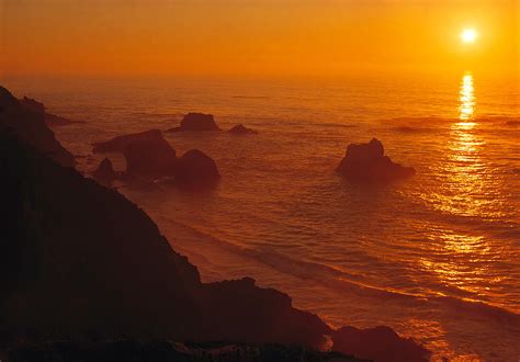 Sunset Over The Pacific Ocean Photograph By Douglas Pulsipher Fine Art America