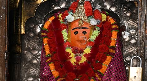 Shri Chamunda Mata Temple Kangra Temples