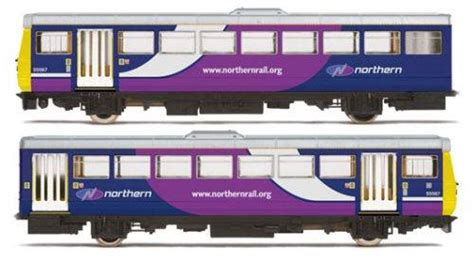 Arcadia Rail Hornby Locomotive Northern Class 142 Pacer R3140