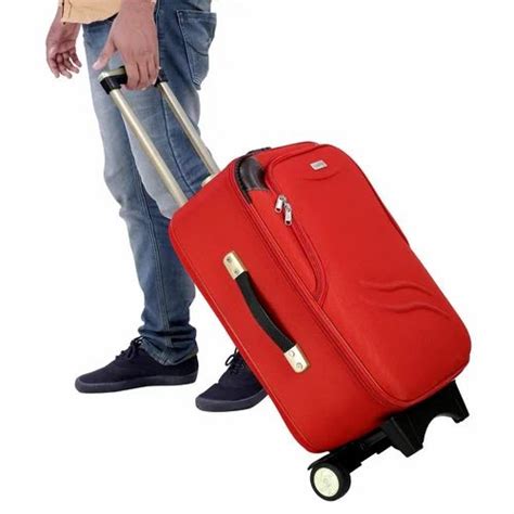 Klassy Collection Red Luggage Two Wheel Trolley Bag For Travelling At