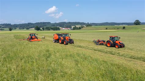 Kubota L Der En Fabricaci N De Equipos Agr Colas