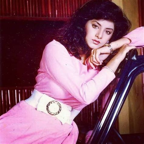 Queen Divya Bharti Follow Divyabhartifanpage