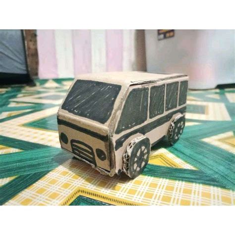 Jual Kerajinan Kardus Mobil Kardus Prakarya Kardus Diy Cardboard Car Di