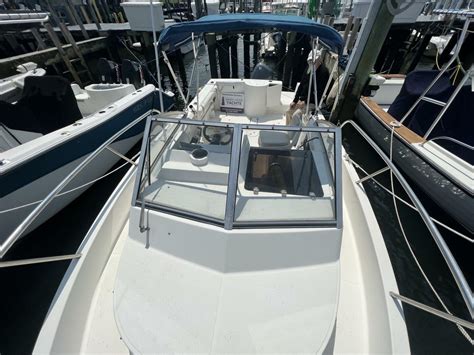 2001 Aquasport 225 Explorer For Sale