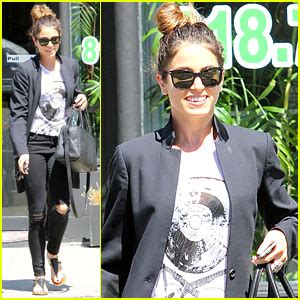 Nikki Reed Sings Honey With Ex Hubby Paul McDonald On Craig Ferguson