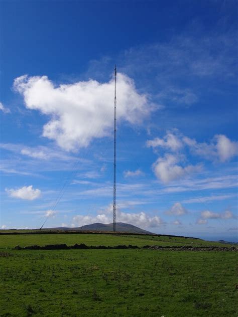 Nebo Transmission Mast © Chris Andrews Geograph Britain And Ireland