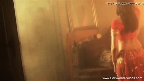 Erotic Belly Dancing With Brunette Beauty And Arousemen