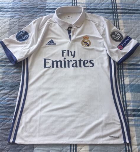Real Madrid Home Football Shirt 2016 2017 Sponsored By Emirates