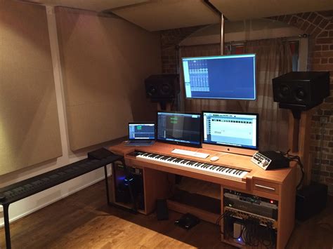 10 Affordable Music Studio Desks For Home Producers Output Atelier