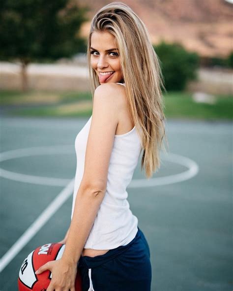 Pin By Kara Halloway On Trr Harper Model Marina Laswick Fitness