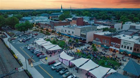 Hickorys On The Rise City Of Hickory